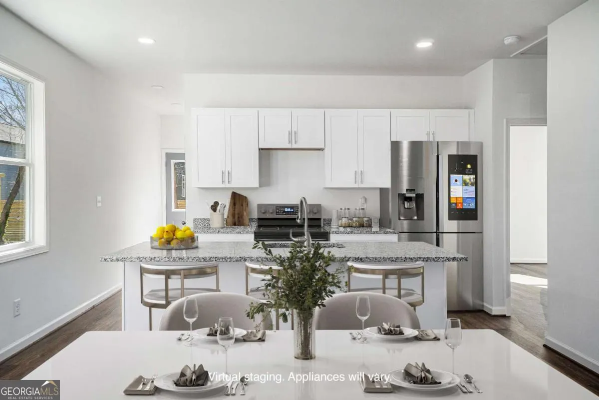 102 Dahlia Avenue NW