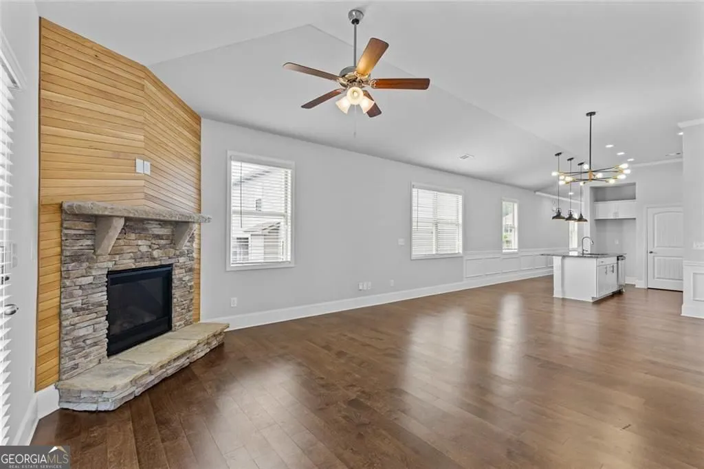 6469 Crosscreek Lane