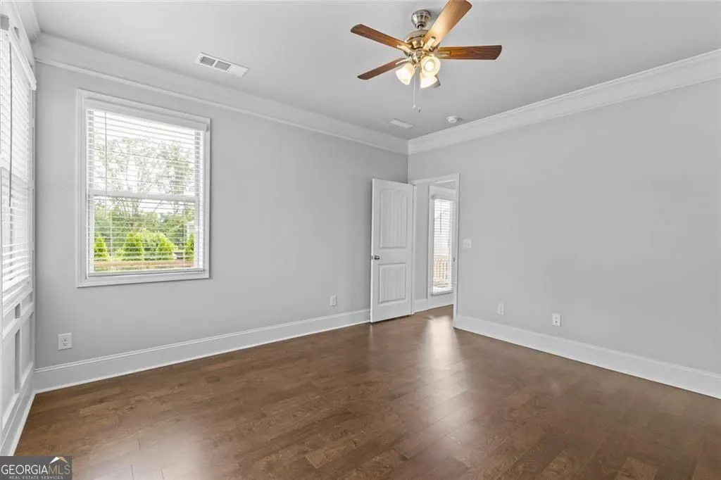 6469 Crosscreek Lane