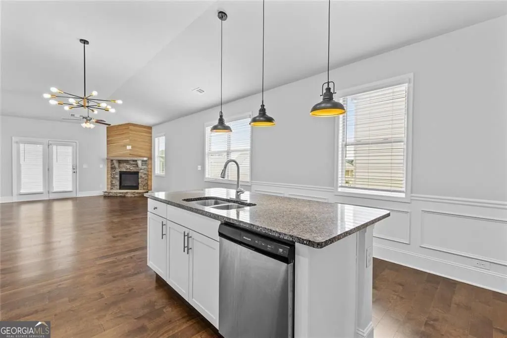 6469 Crosscreek Lane