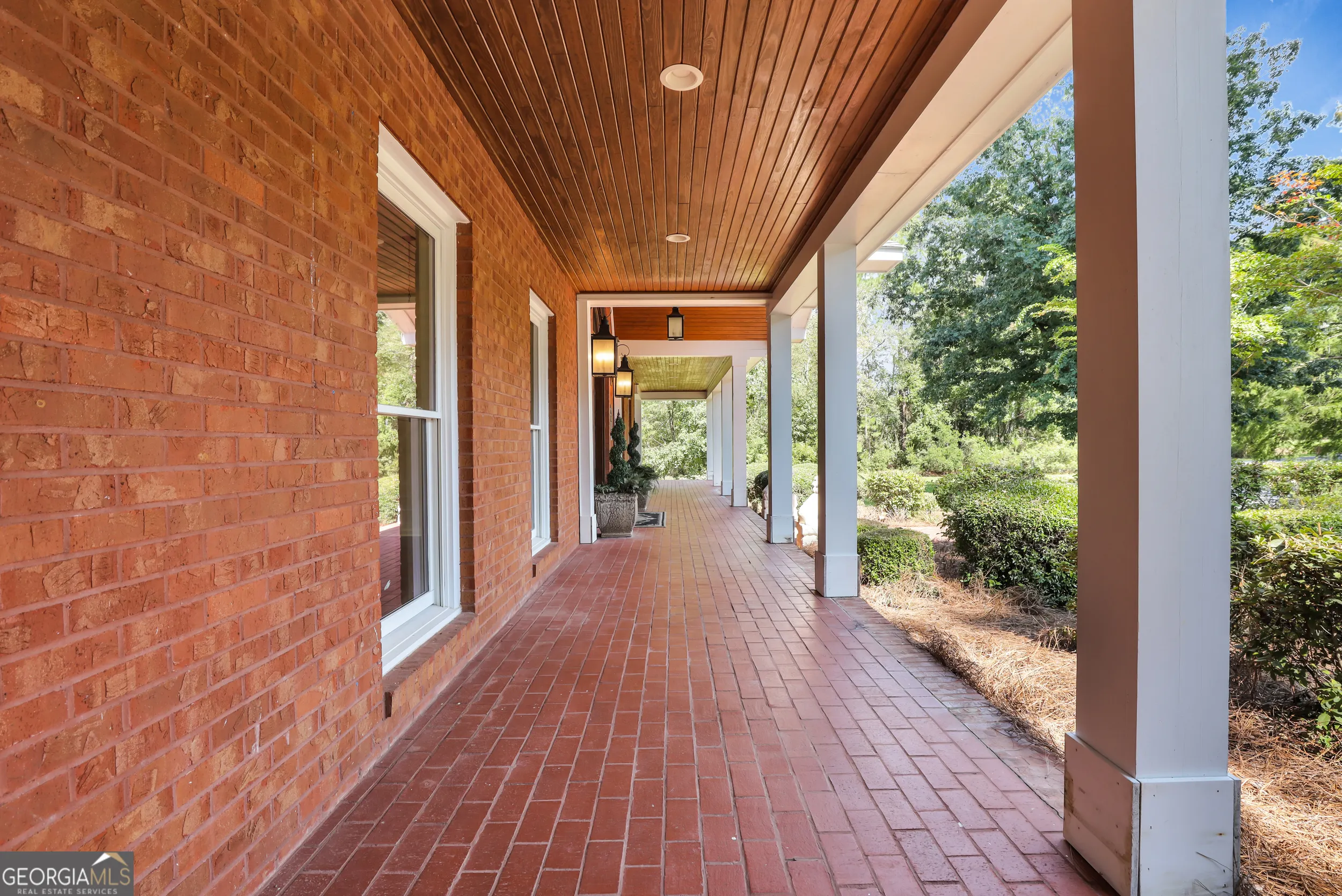 5001 Country Club Road