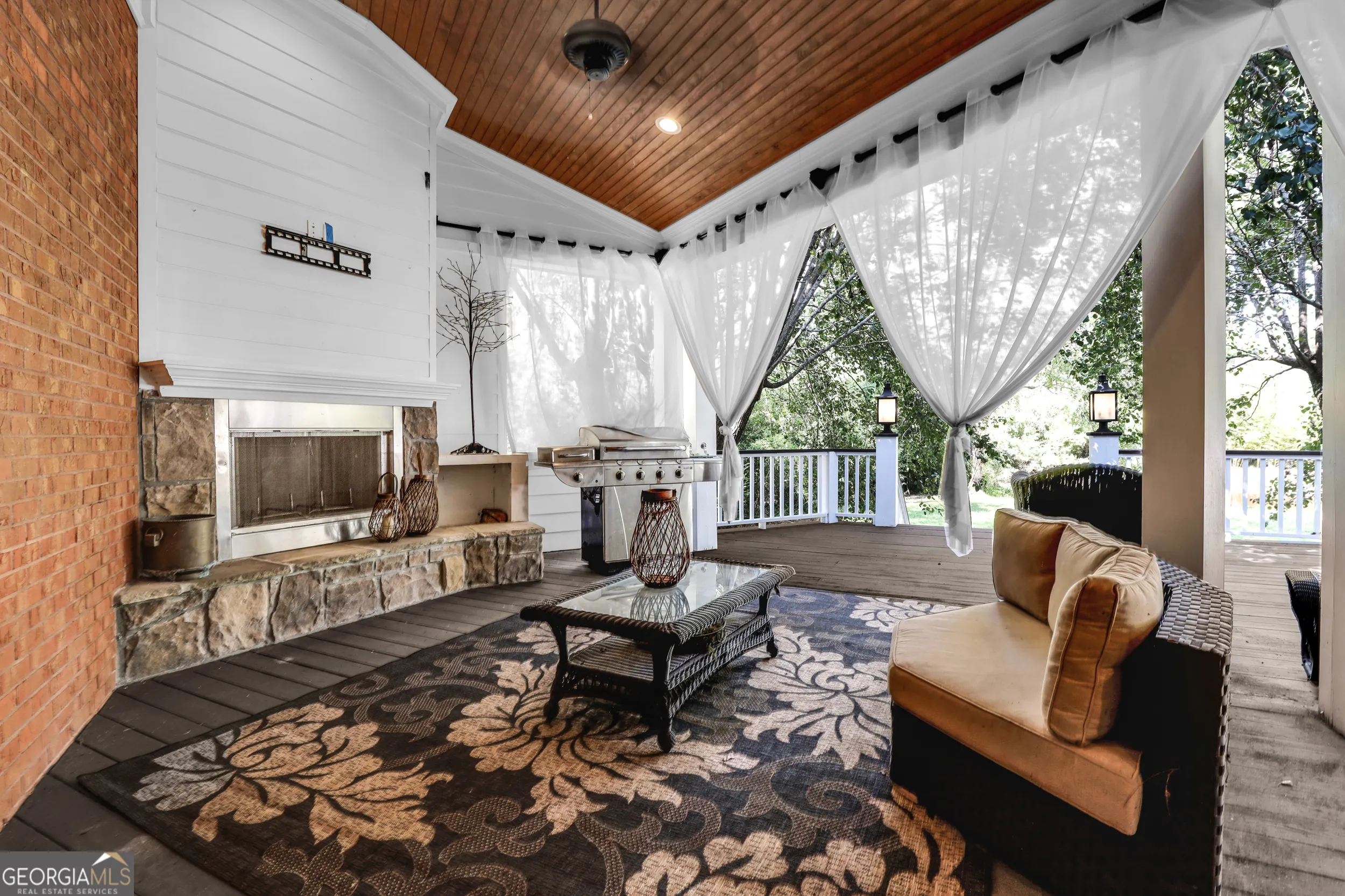5001 Country Club Road