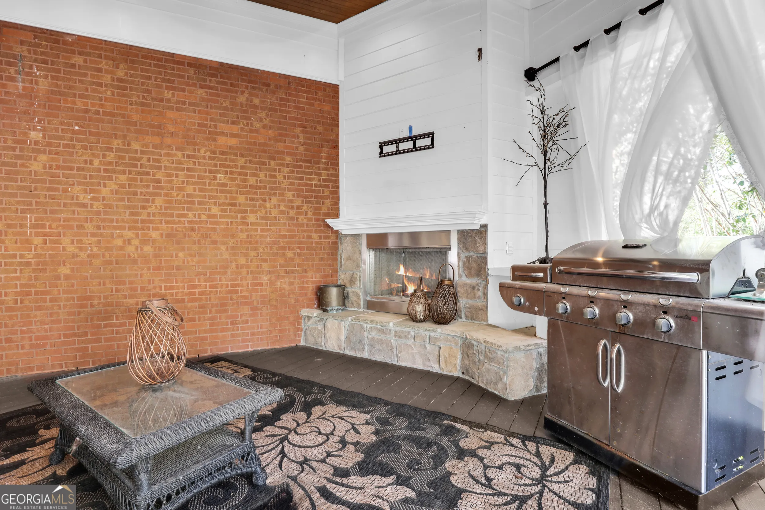 5001 Country Club Road
