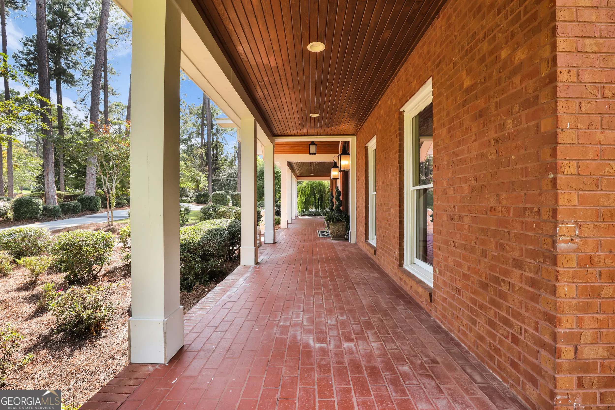 5001 Country Club Road