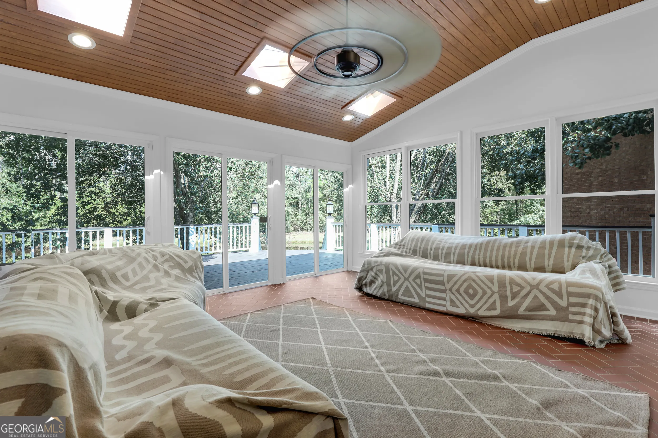5001 Country Club Road