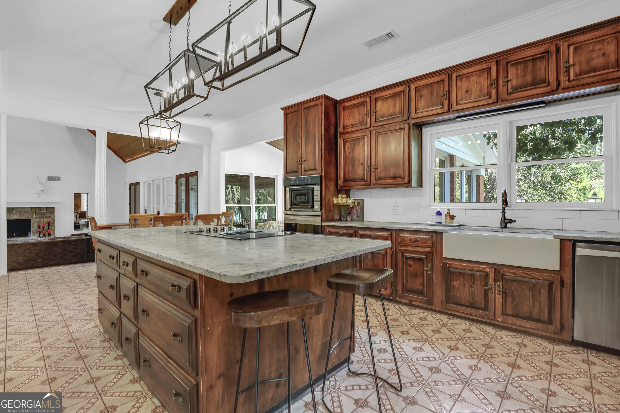5001 Country Club Road