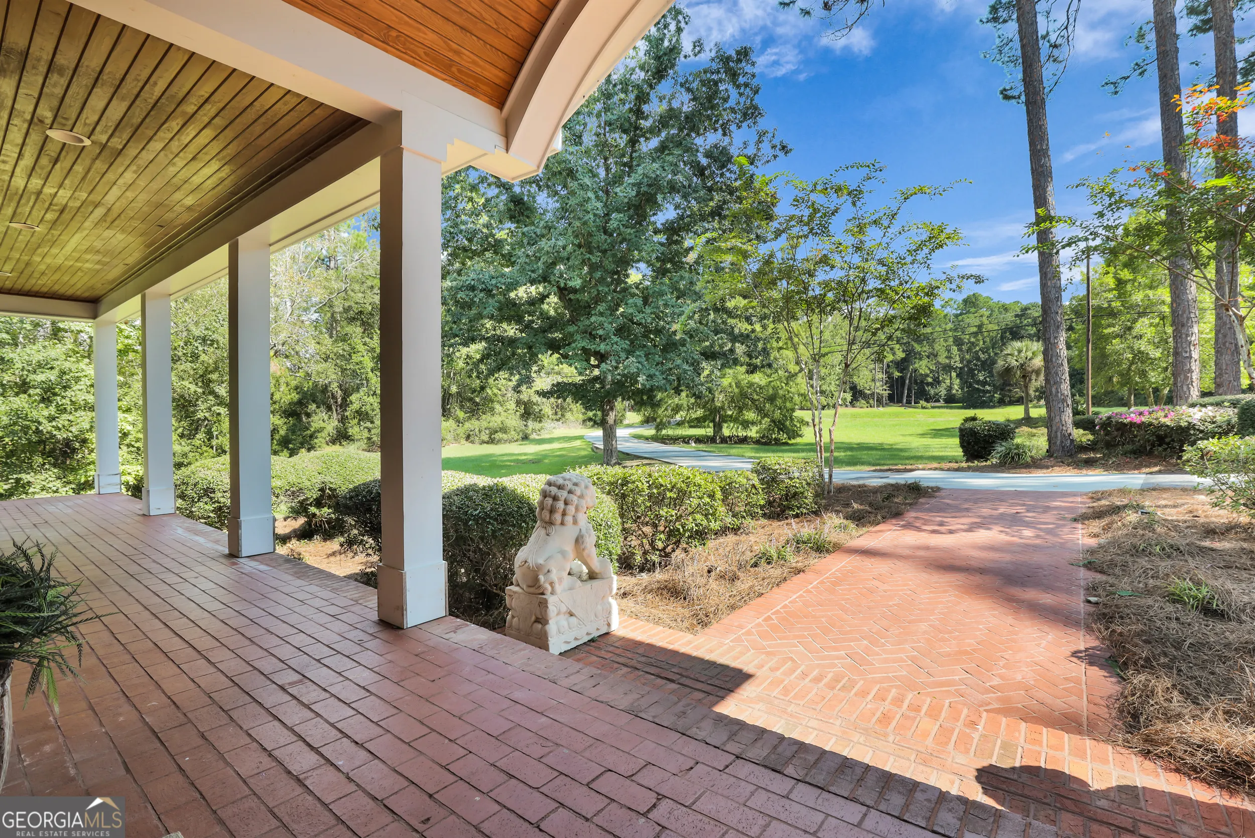 5001 Country Club Road