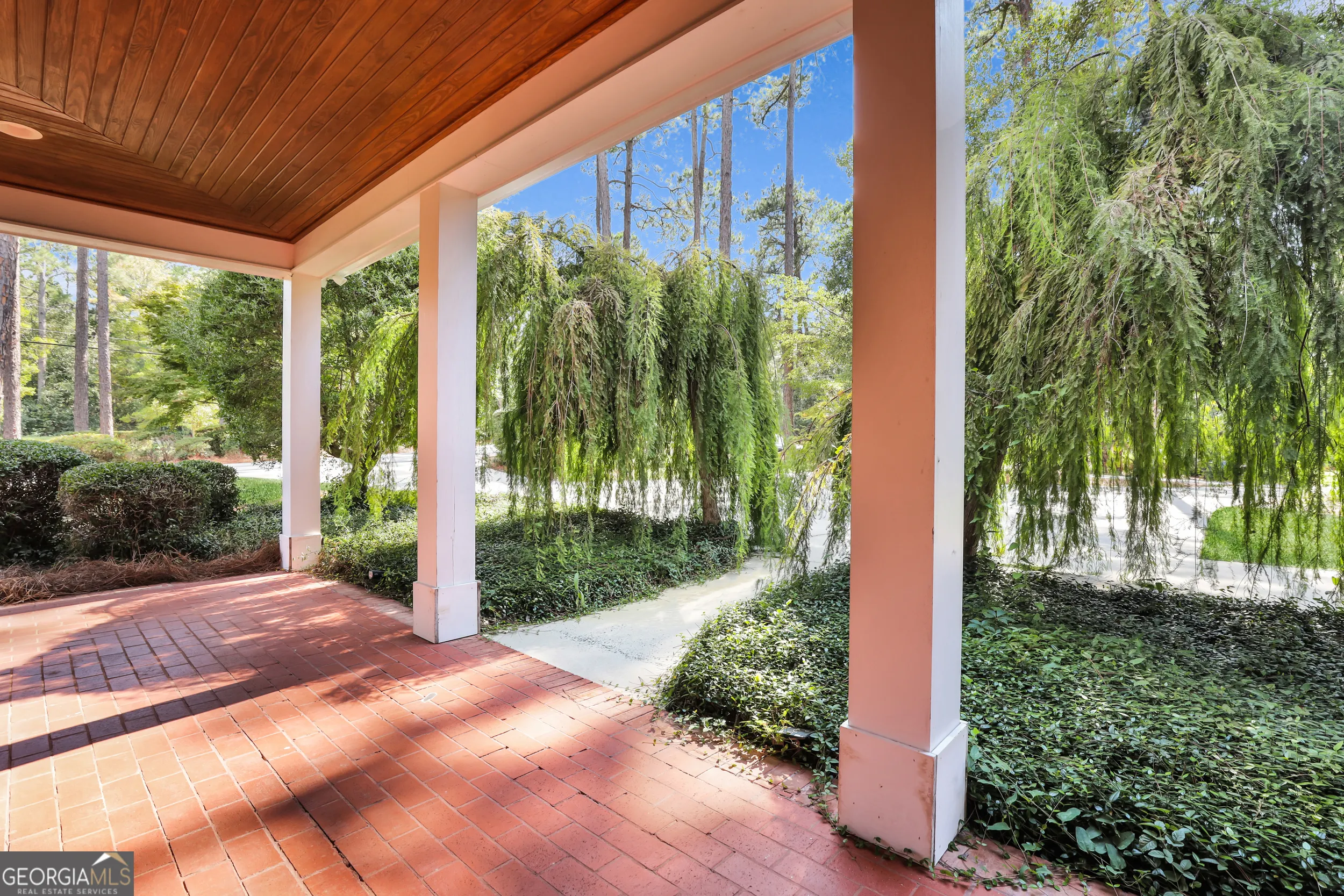 5001 Country Club Road