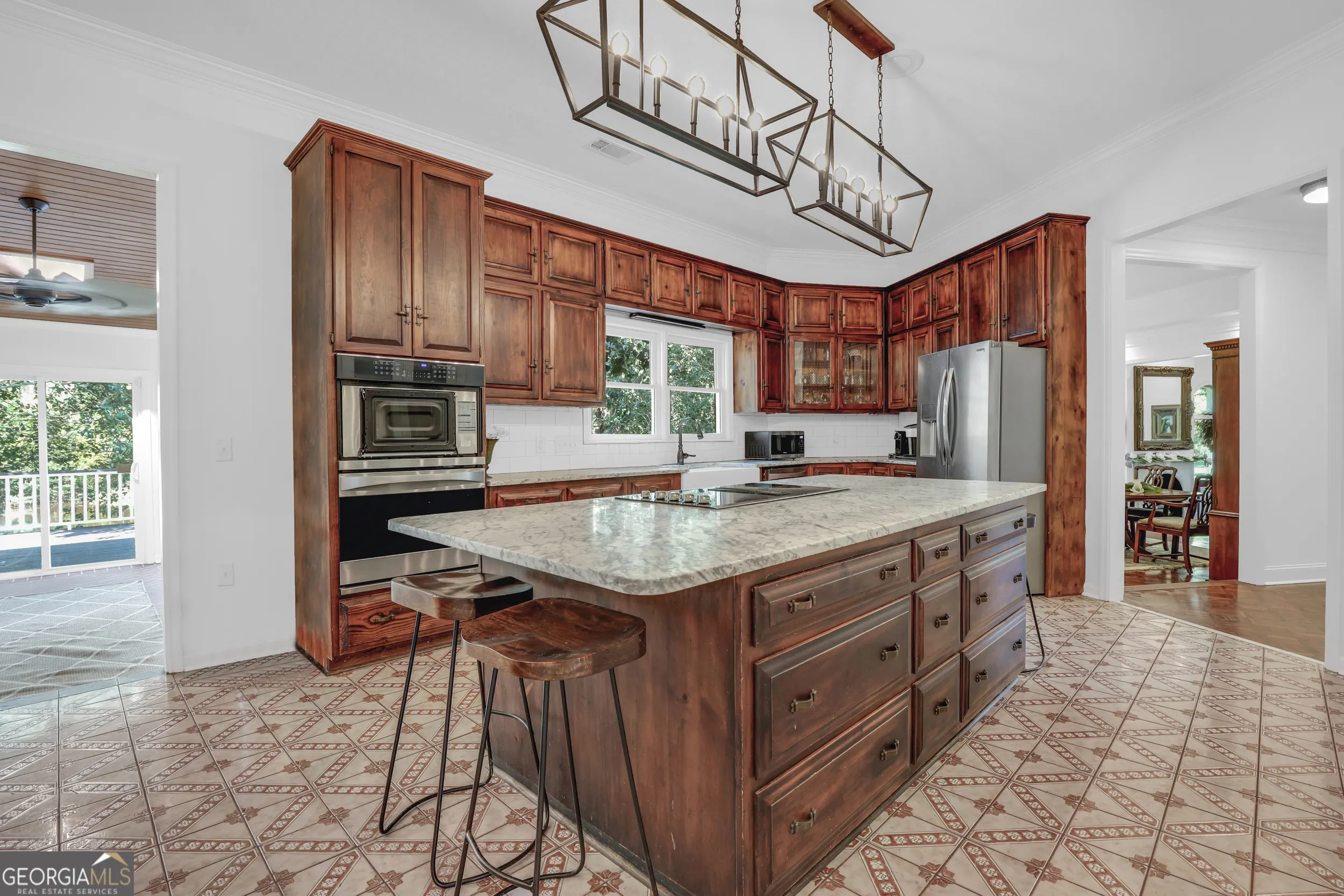 5001 Country Club Road