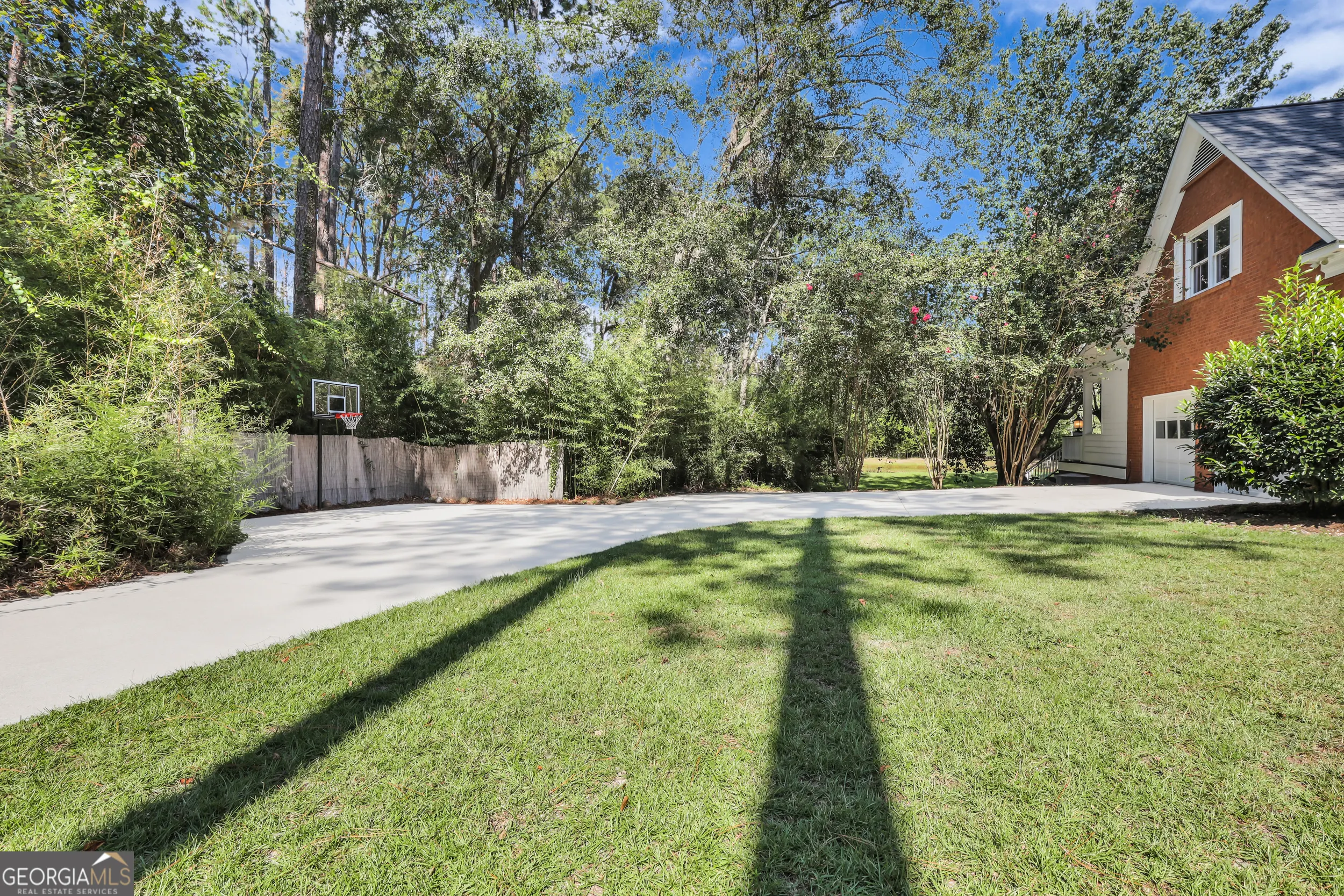 5001 Country Club Road