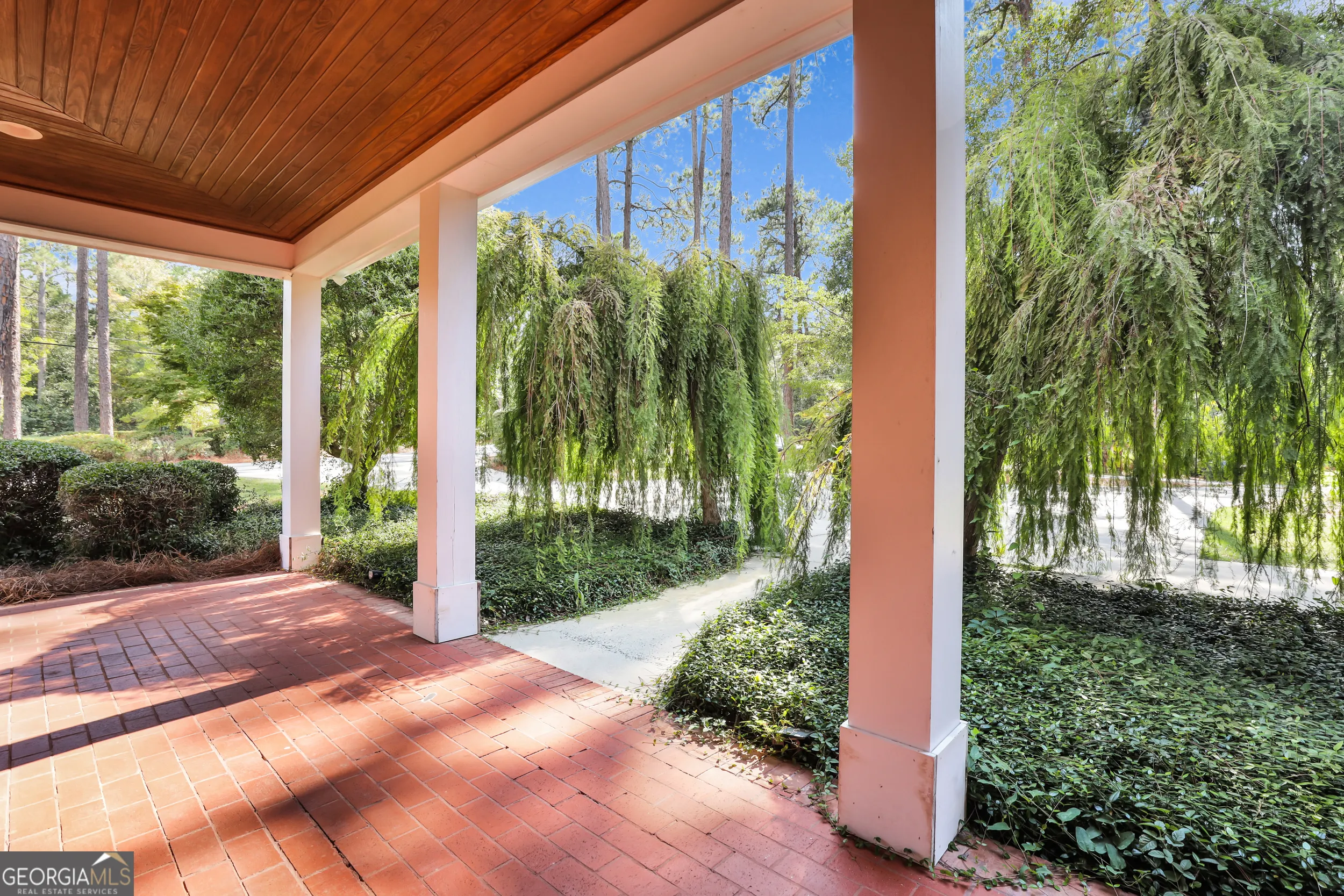 5001 Country Club Road