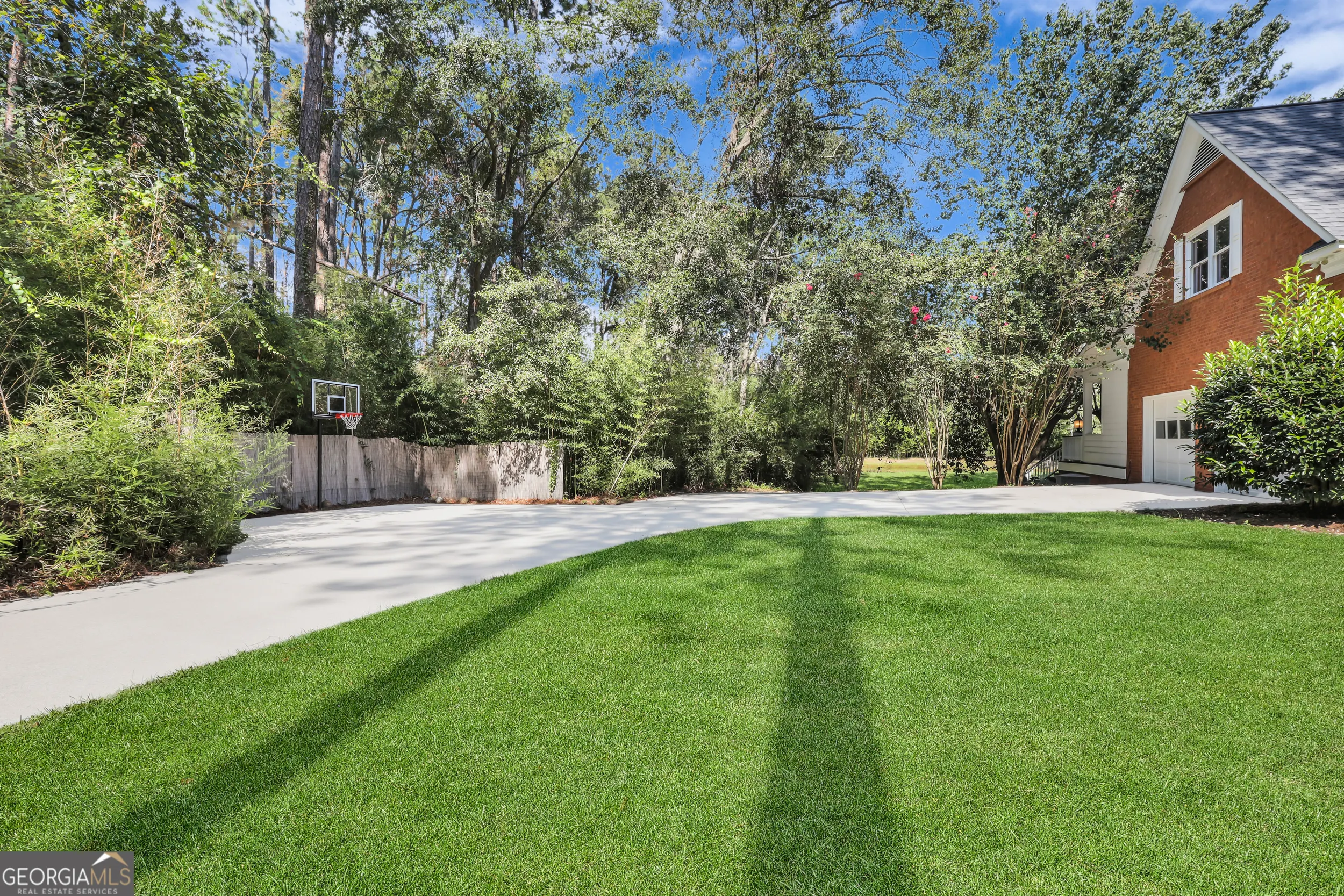 5001 Country Club Road