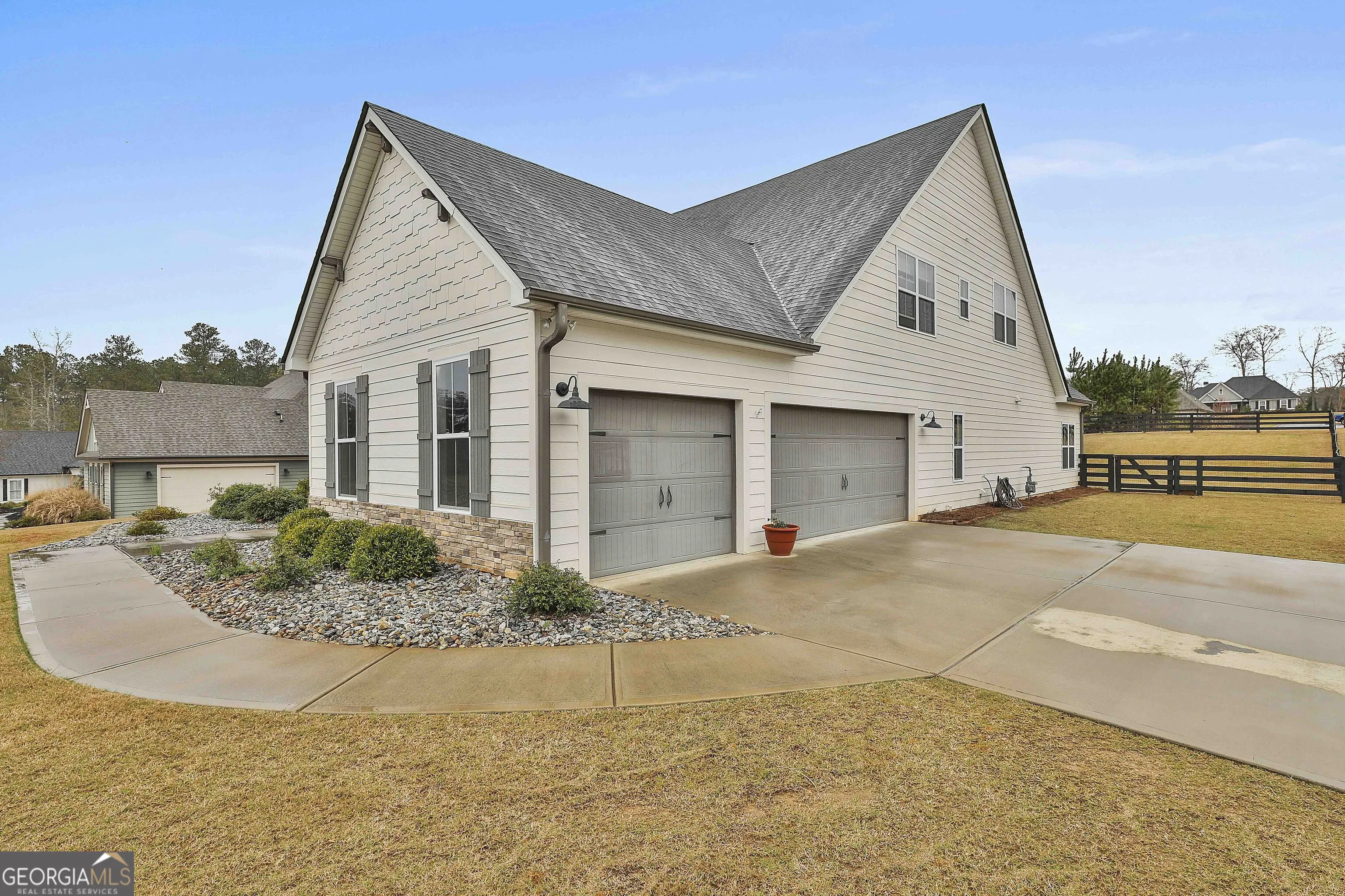 153 N Cove Drive