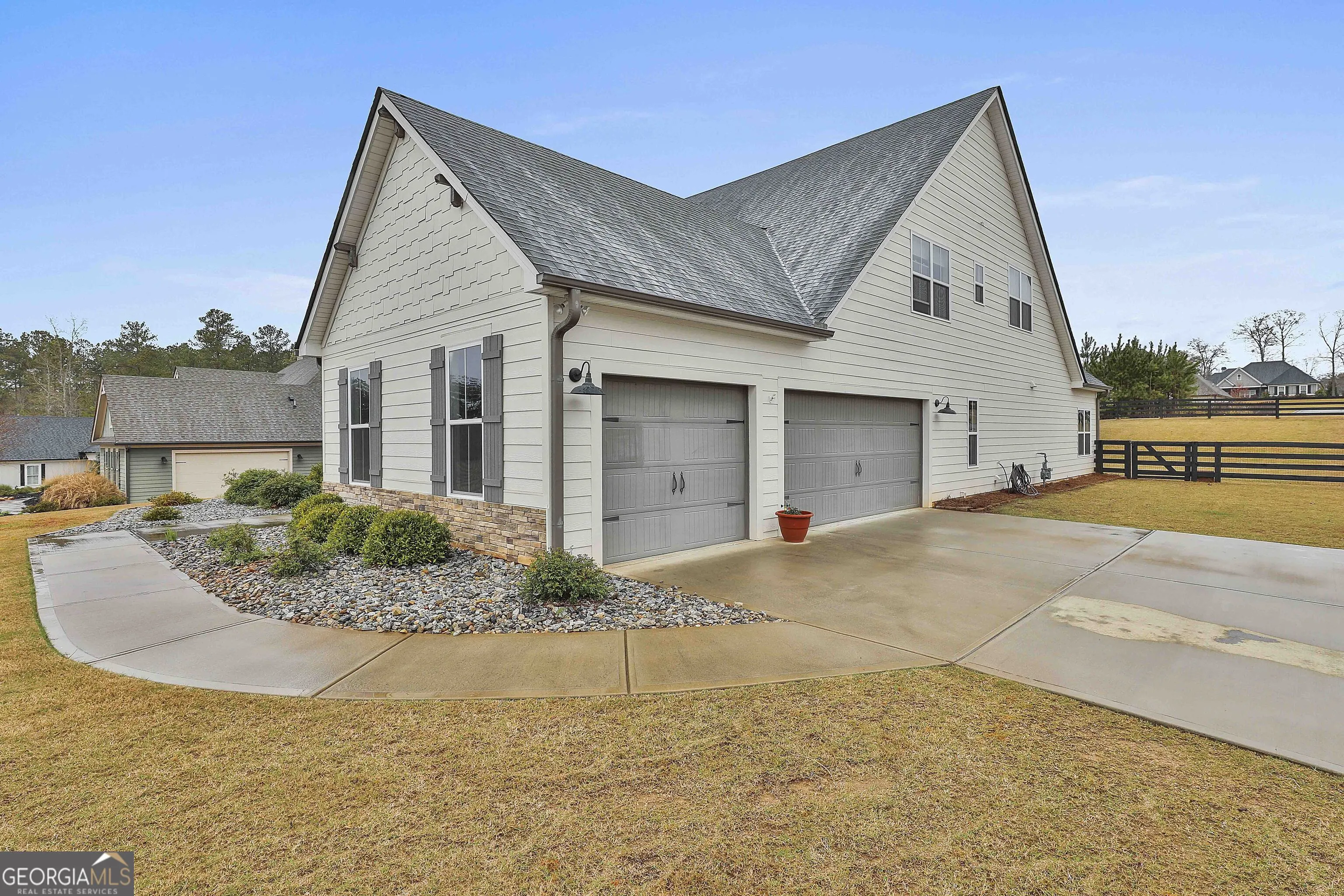 153 N Cove Drive