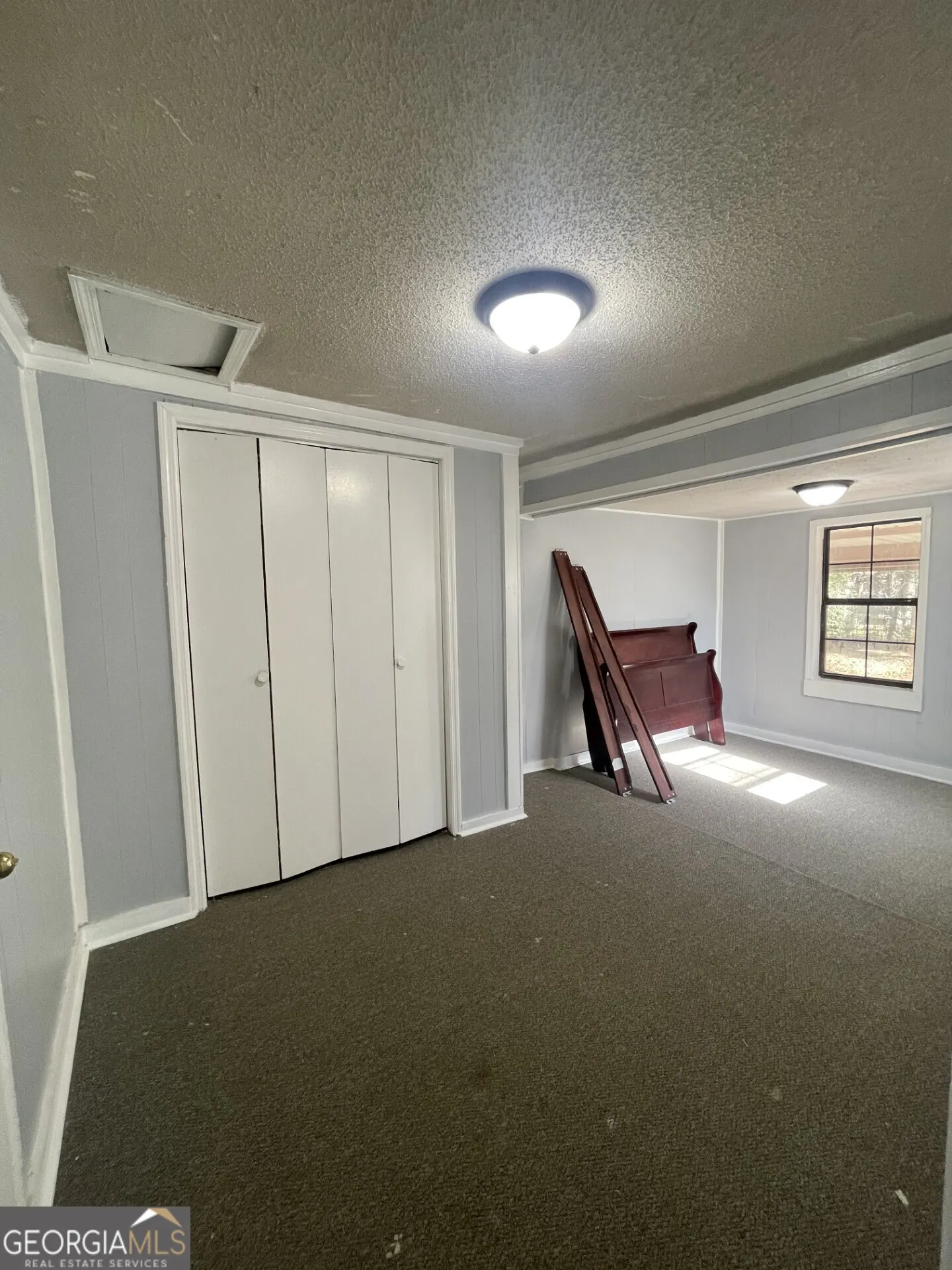 1911 Park Avenue S