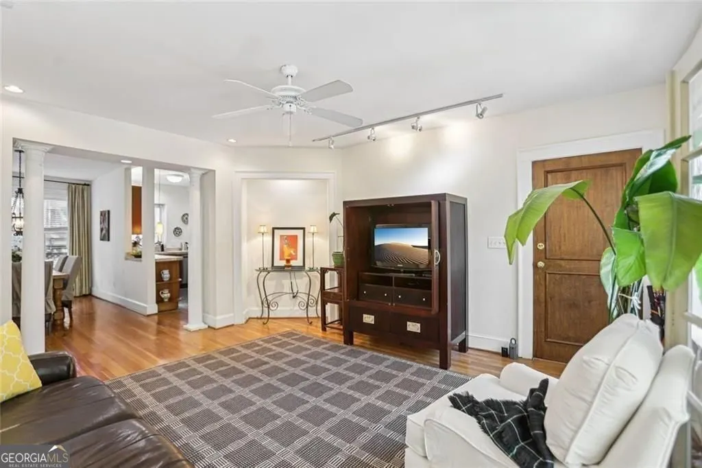 21 272 14th Street NE, #21