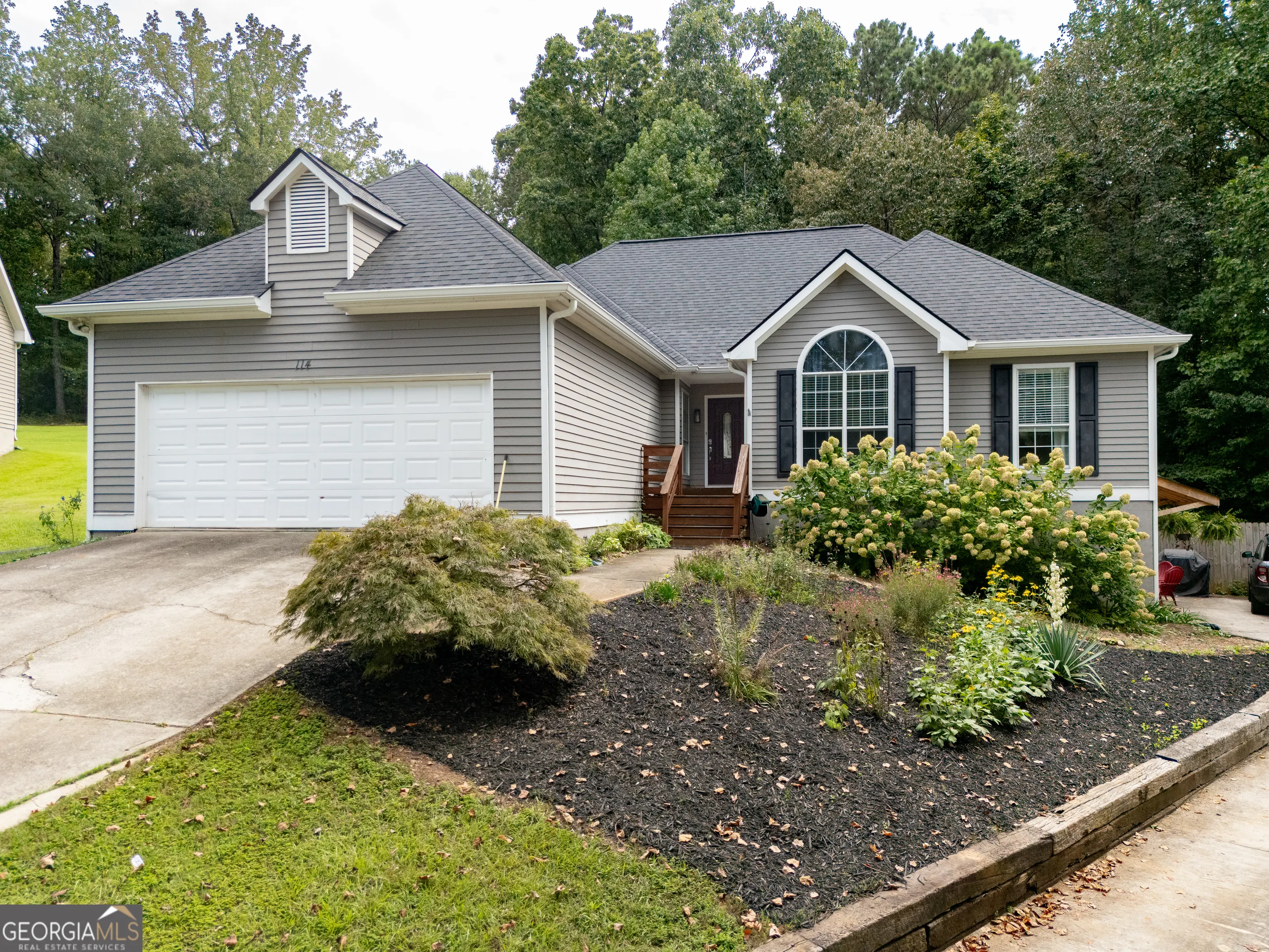 114 Greenpointe Way