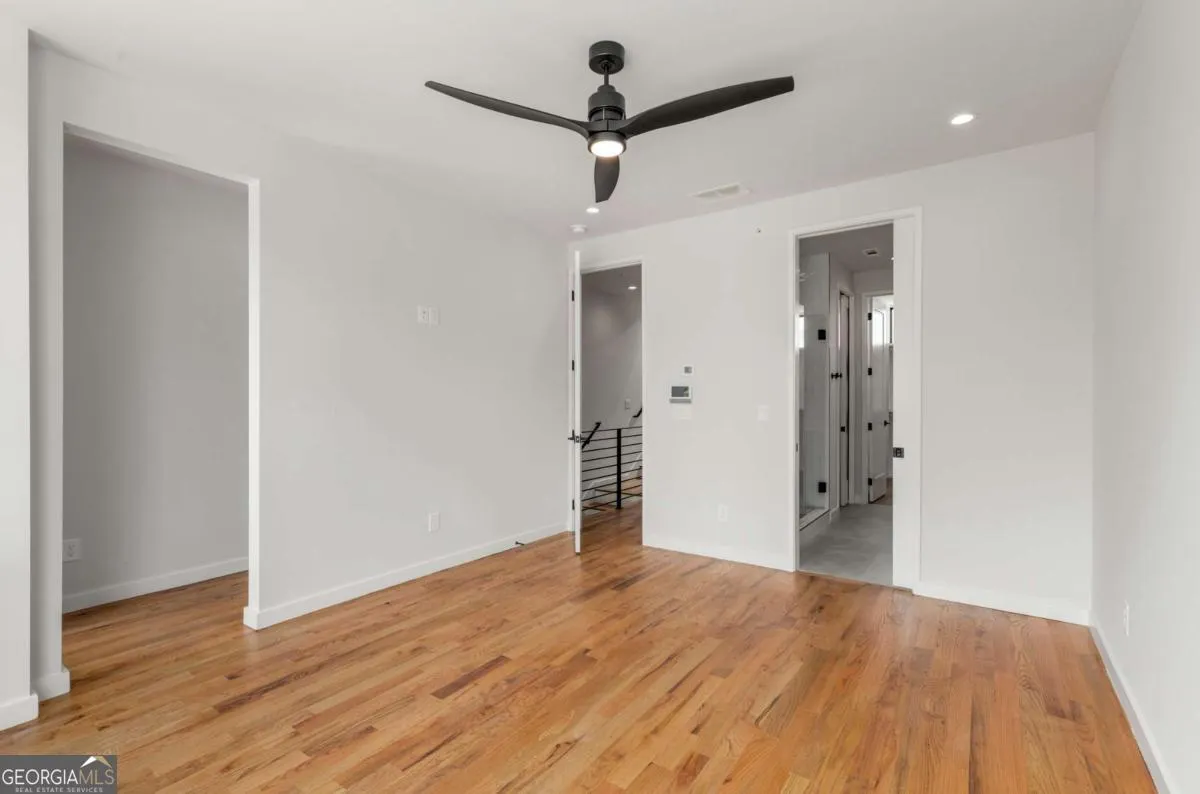 1 105 Georgia Avenue SE, #1