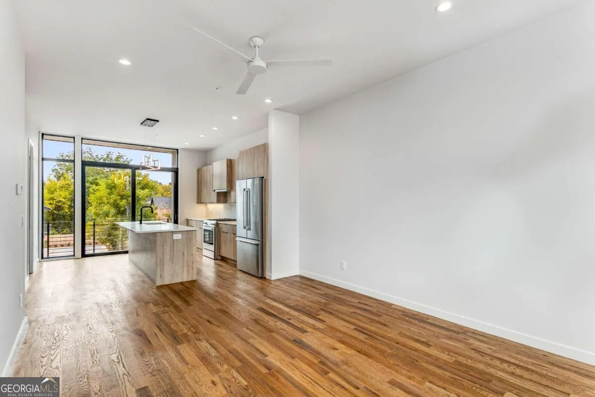 1 105 Georgia Avenue SE, #1