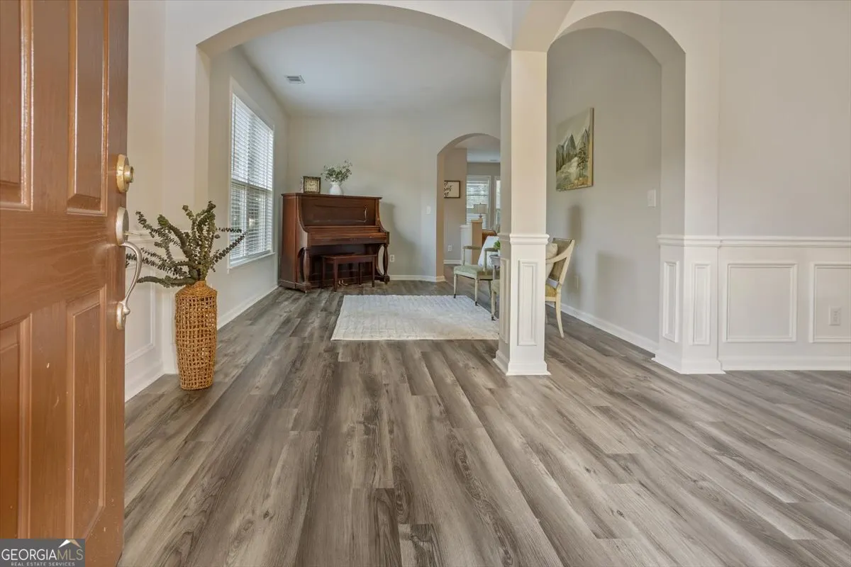 422 N Hampton Trail