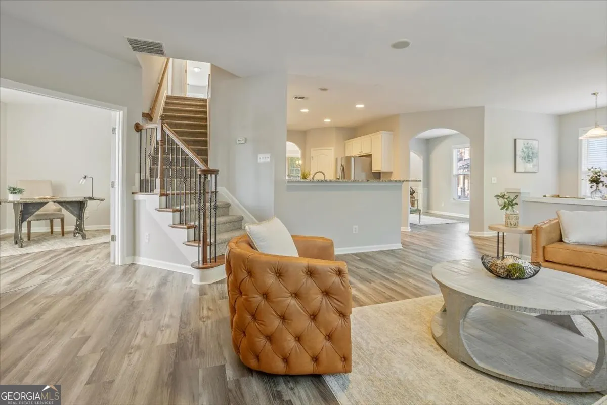 422 N Hampton Trail