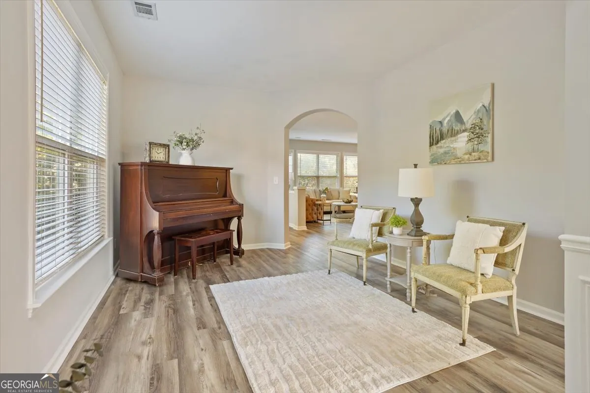 422 N Hampton Trail
