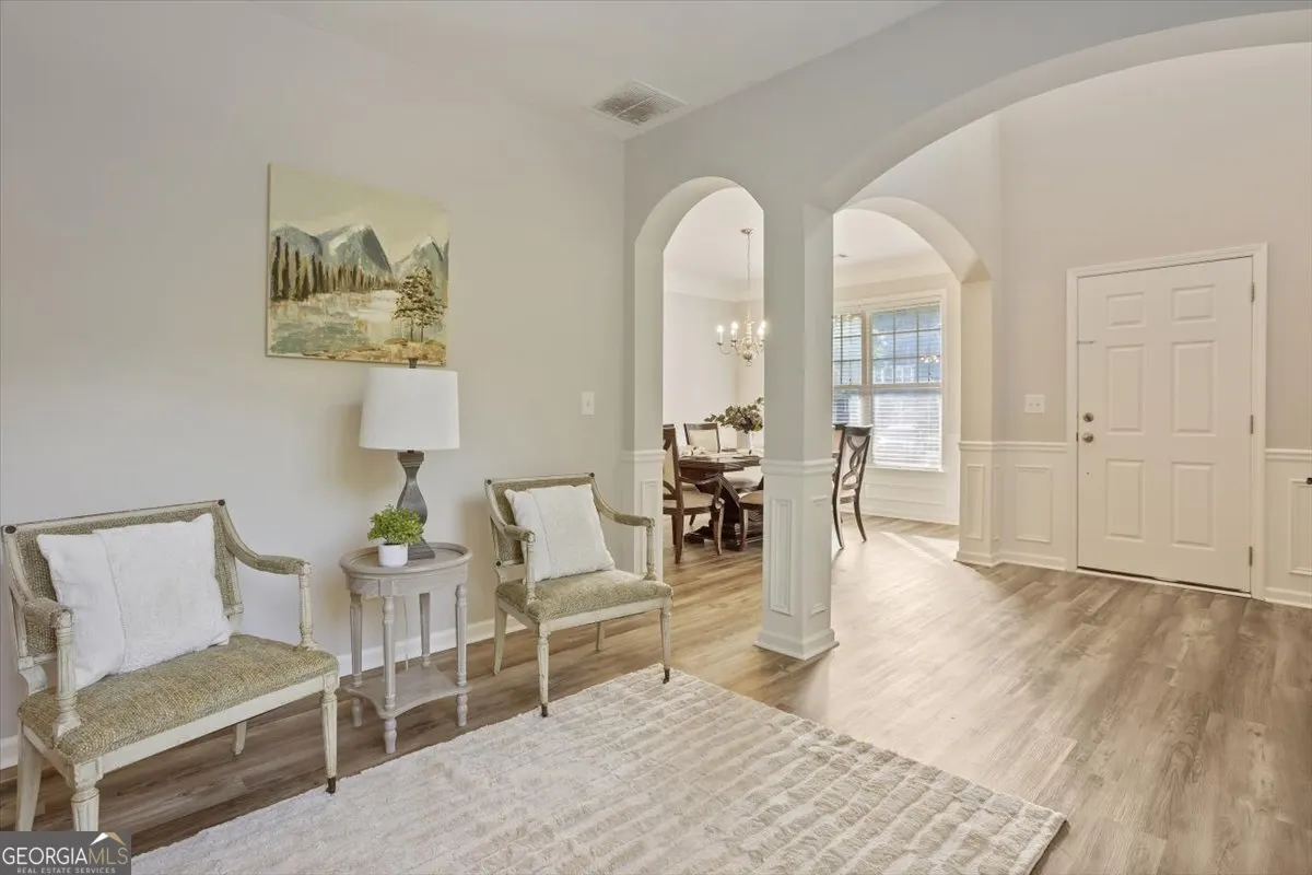 422 N Hampton Trail