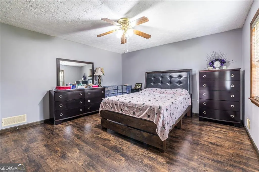 230 Carriage Circle