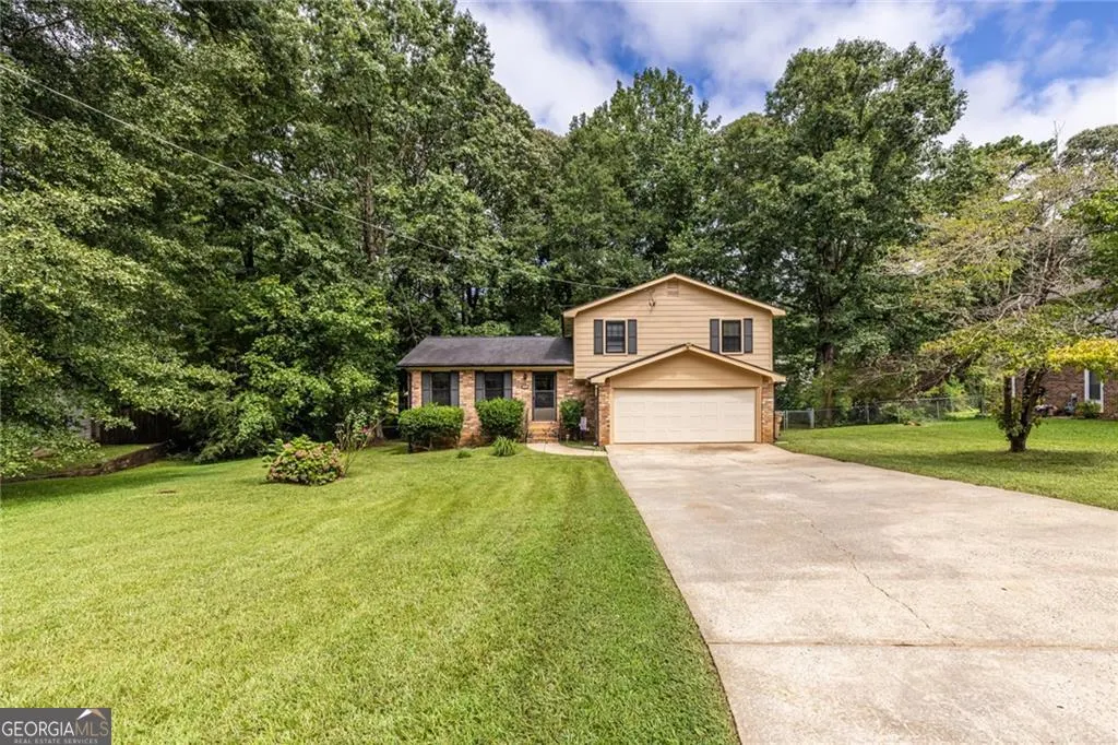 230 Carriage Circle