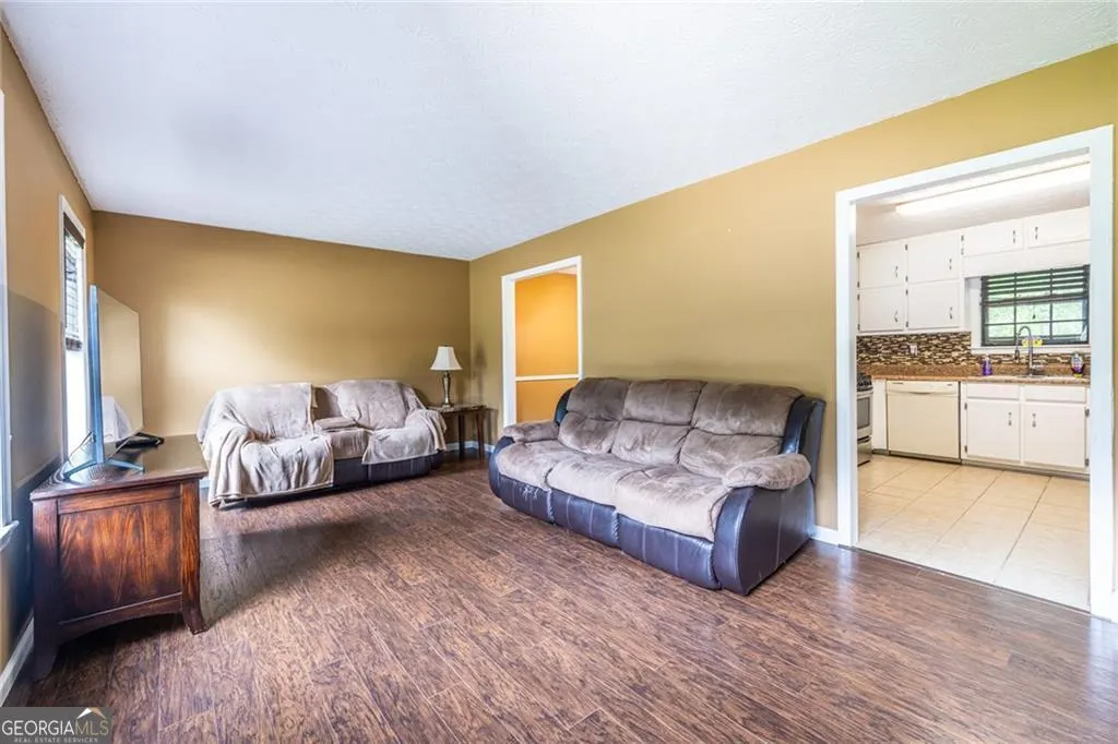 230 Carriage Circle