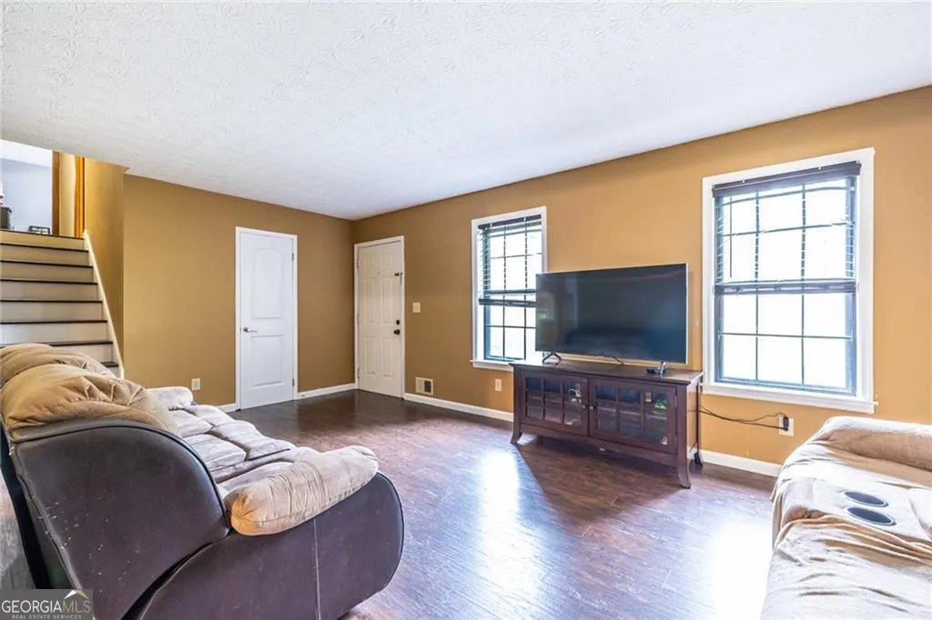 230 Carriage Circle
