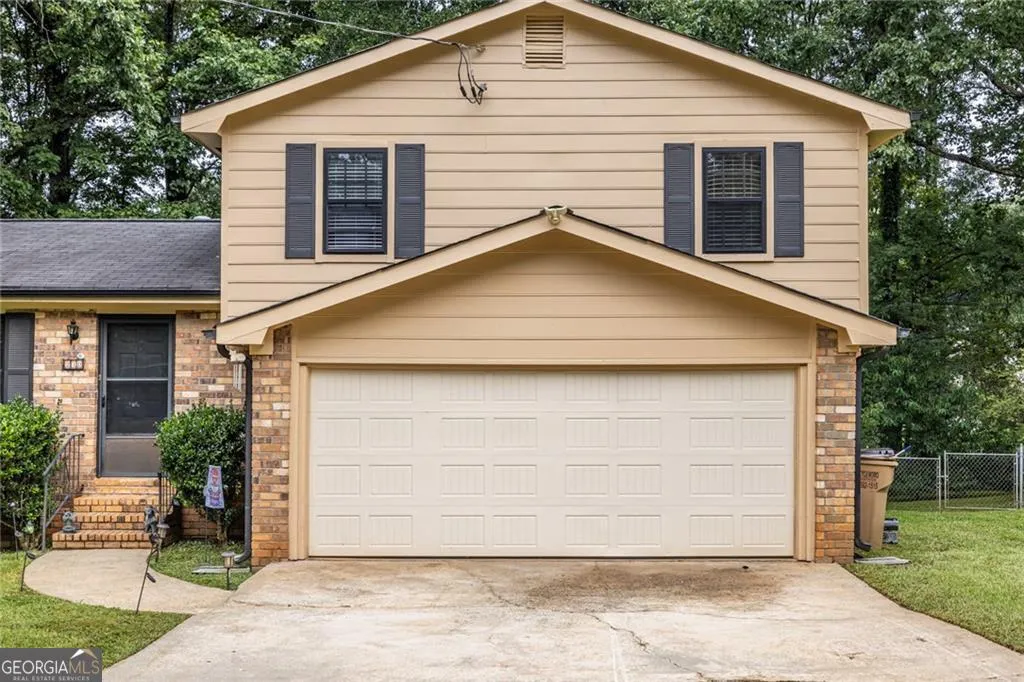 230 Carriage Circle
