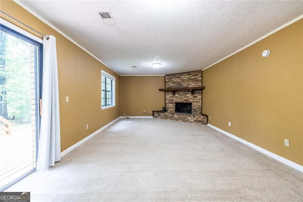 230 Carriage Circle
