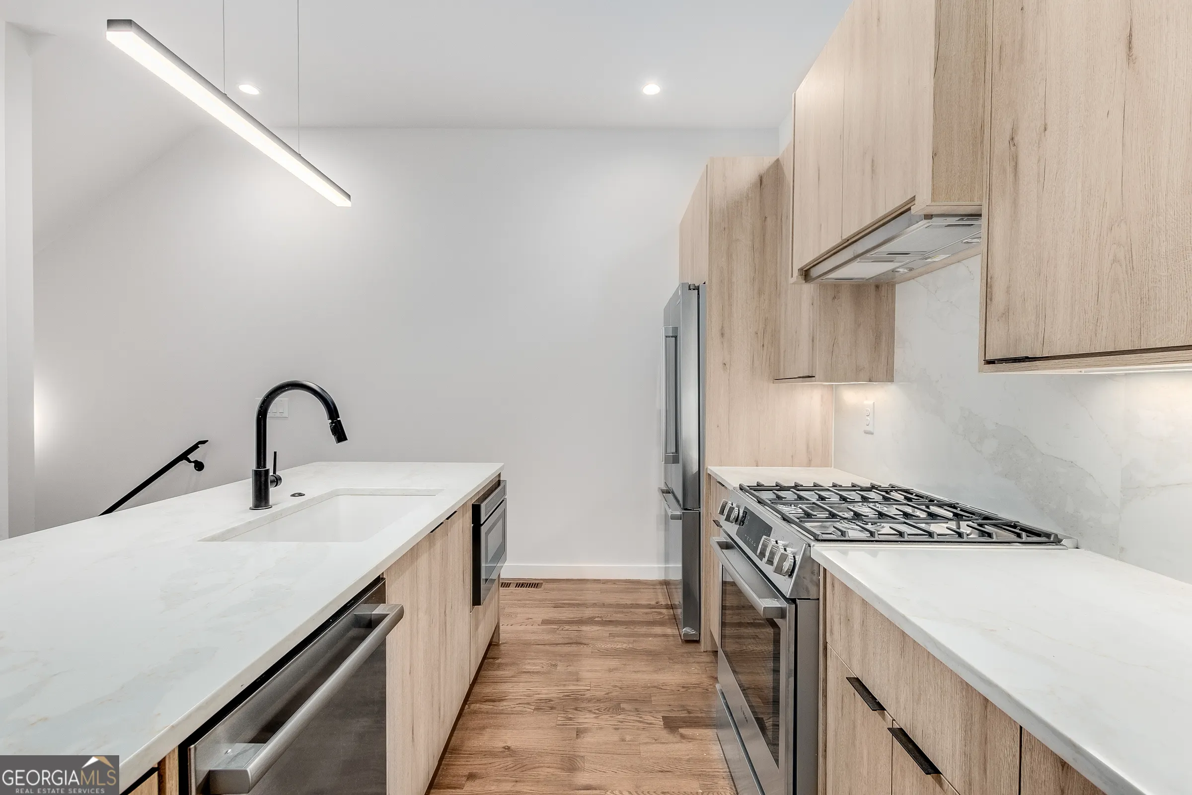 4 105 Georgia Avenue SE, #4