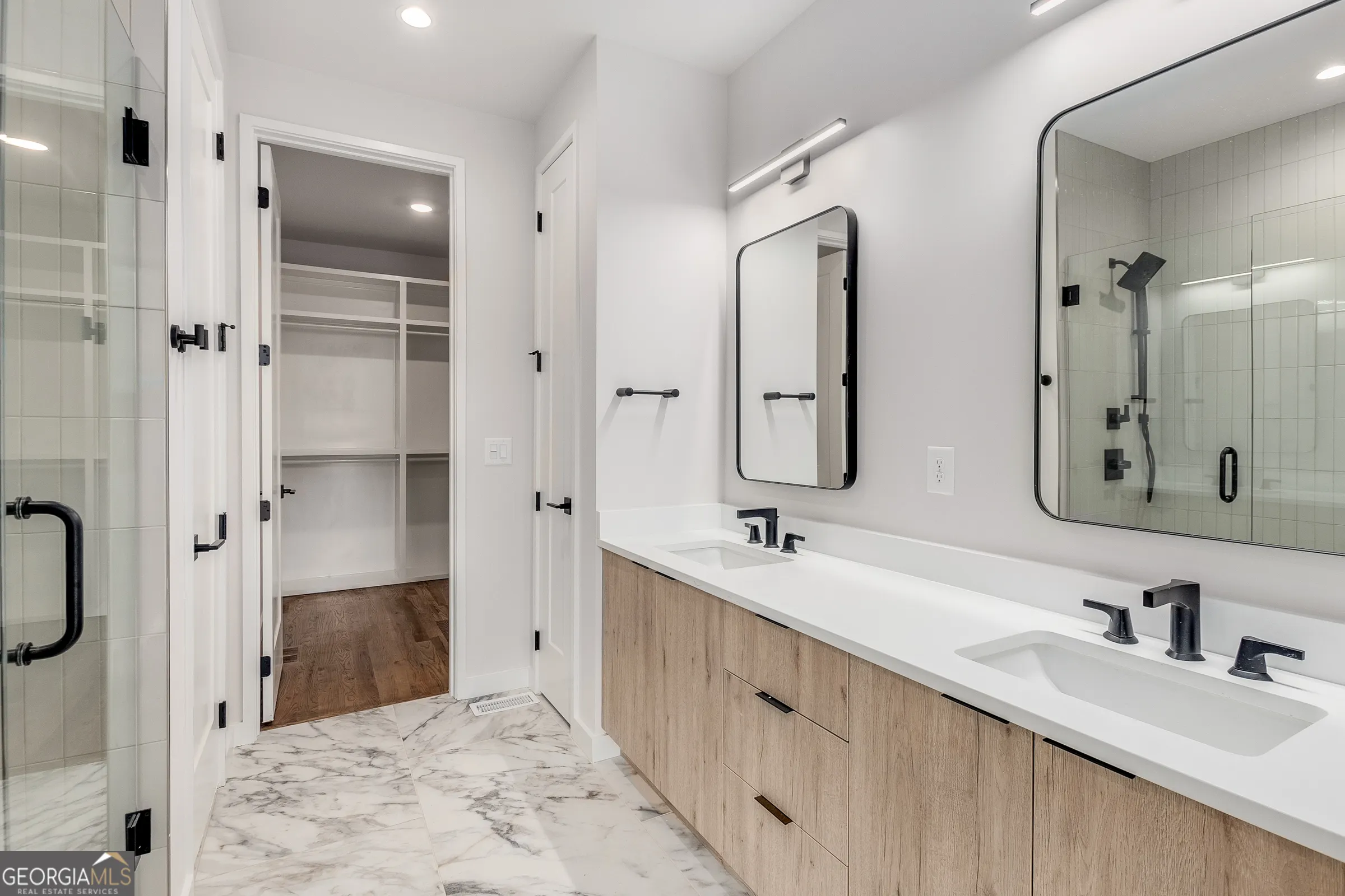 4 105 Georgia Avenue SE, #4