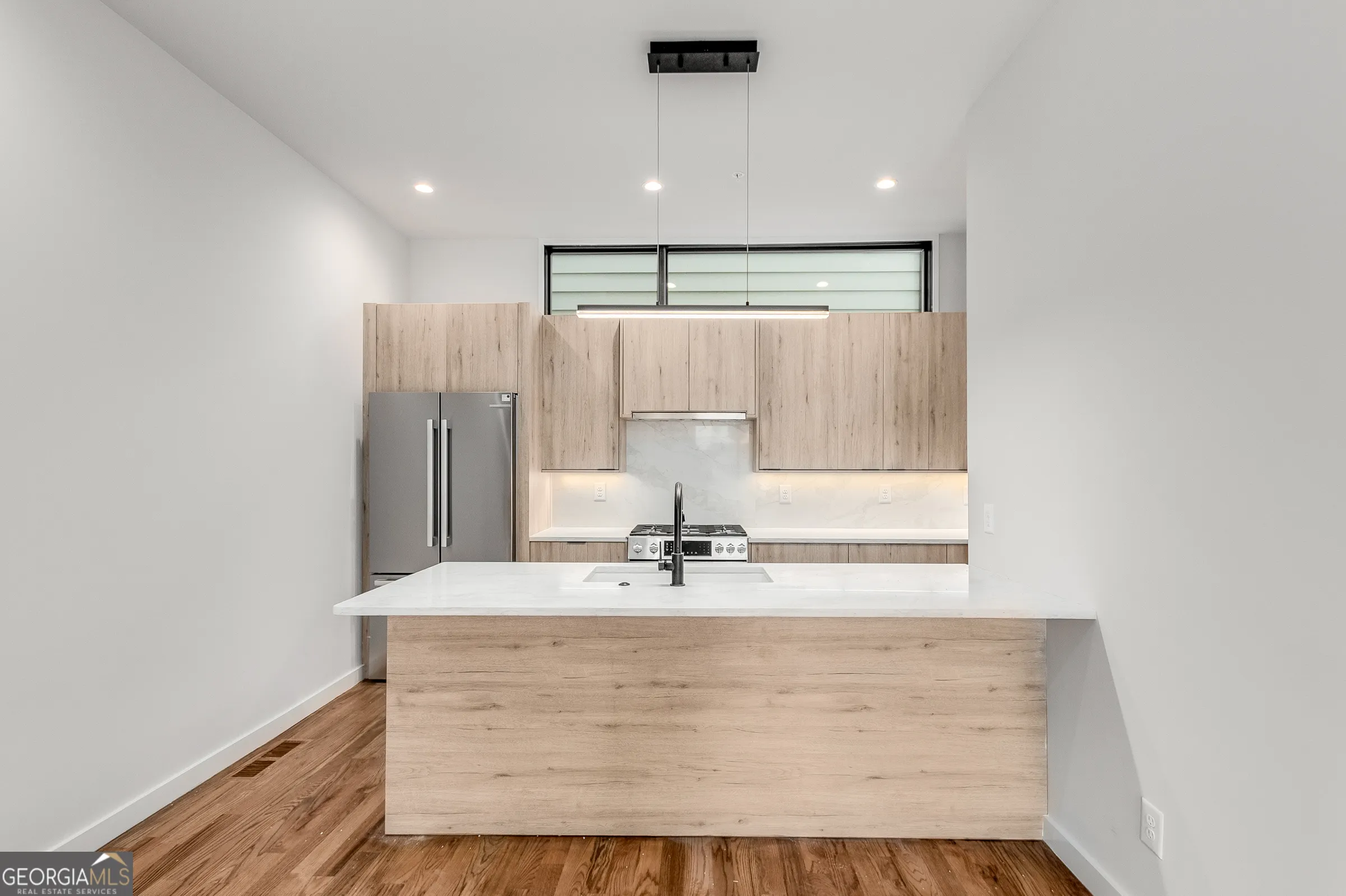 4 105 Georgia Avenue SE, #4