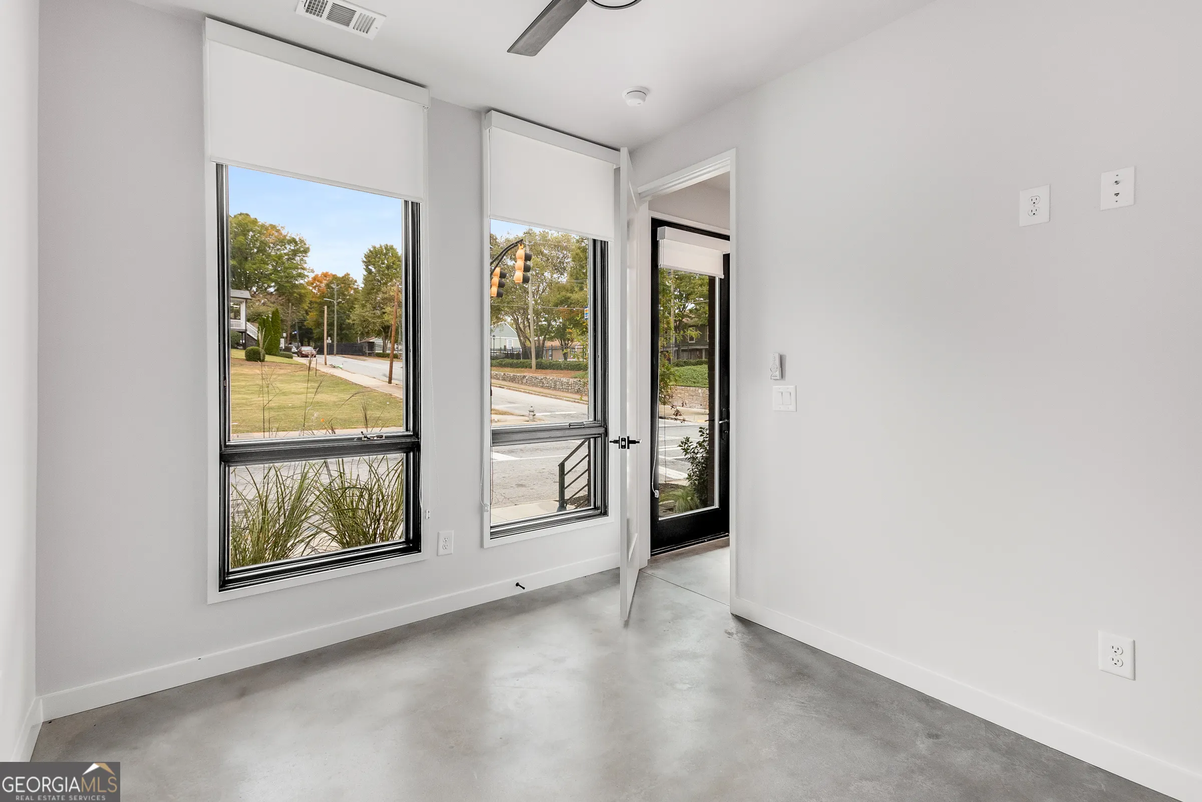4 105 Georgia Avenue SE, #4