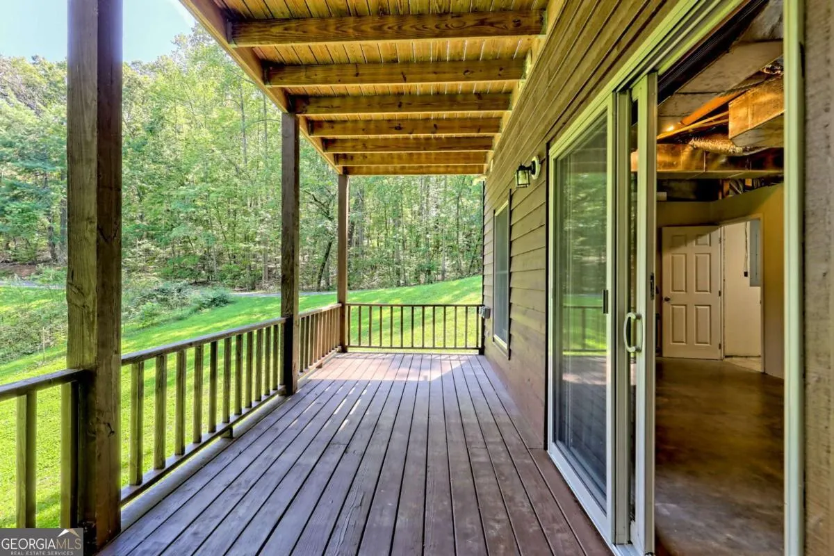 2204 Cedar Cliff Road