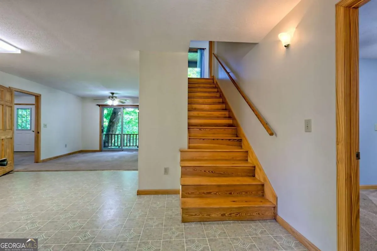 2204 Cedar Cliff Road