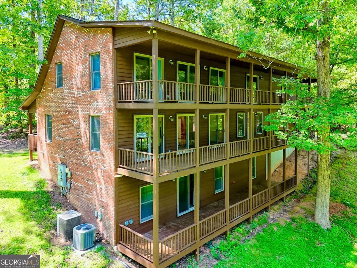 2204 Cedar Cliff Road