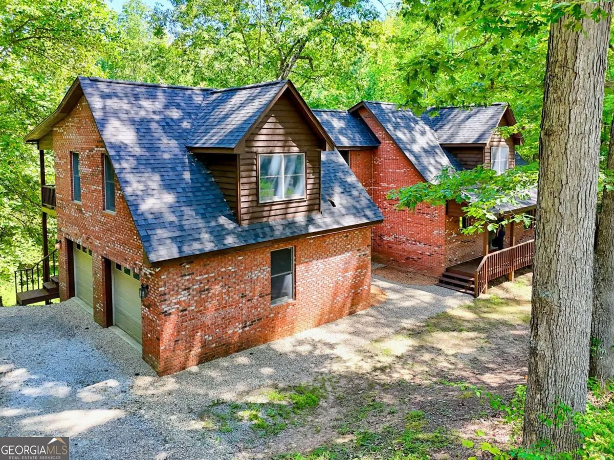 2204 Cedar Cliff Road