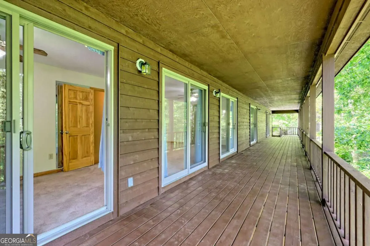 2204 Cedar Cliff Road