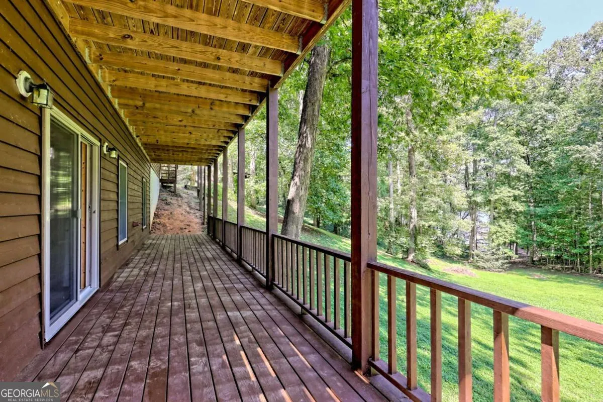 2204 Cedar Cliff Road
