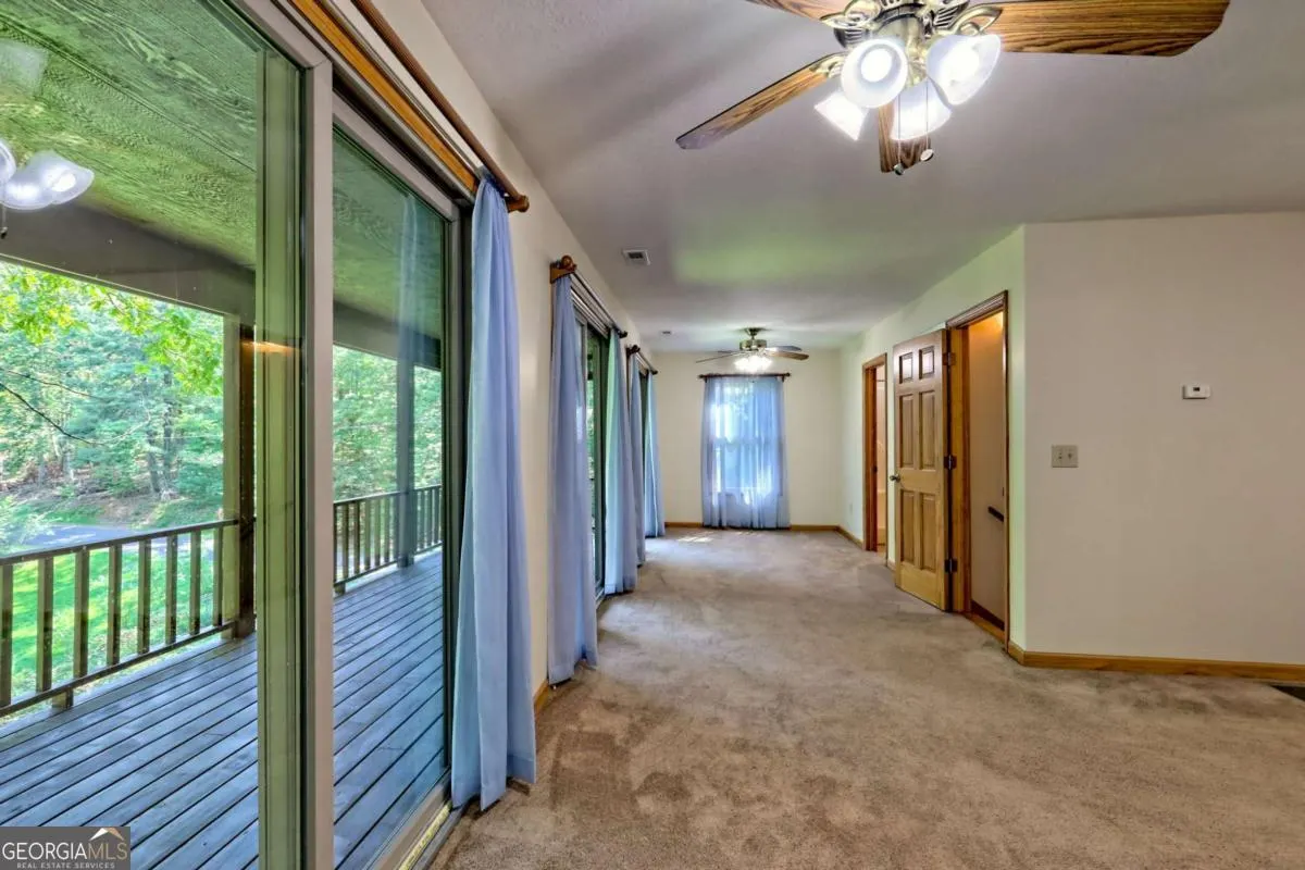 2204 Cedar Cliff Road
