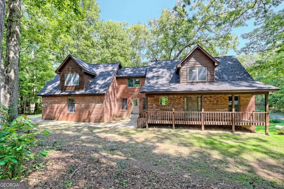 2204 Cedar Cliff Road