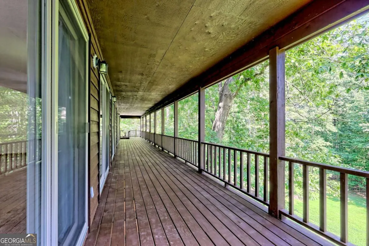 2204 Cedar Cliff Road