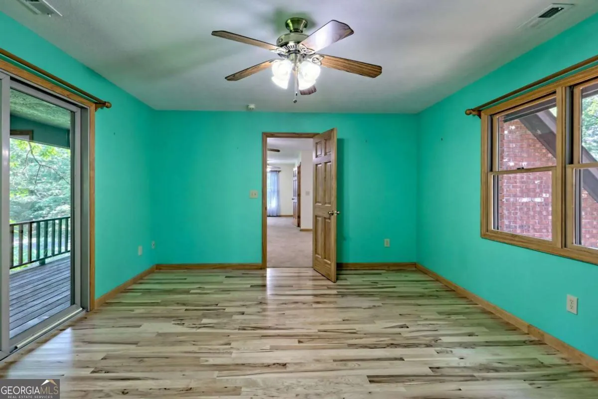 2204 Cedar Cliff Road