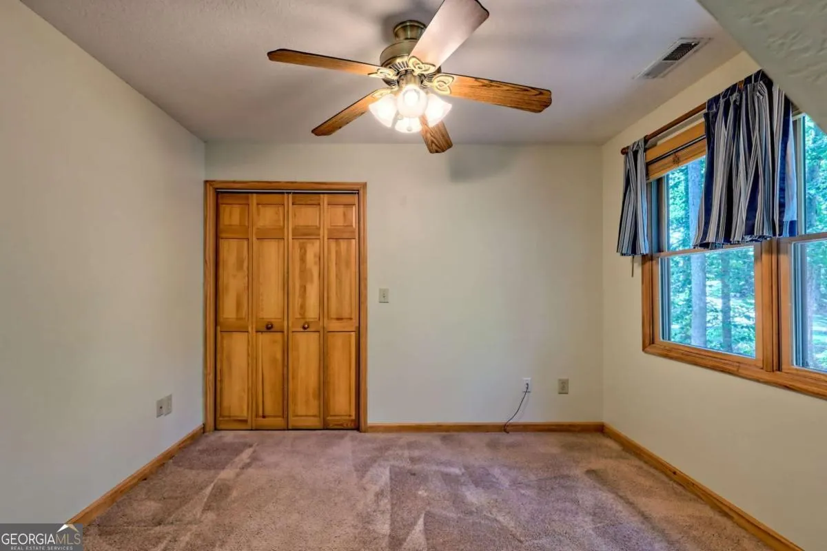 2204 Cedar Cliff Road