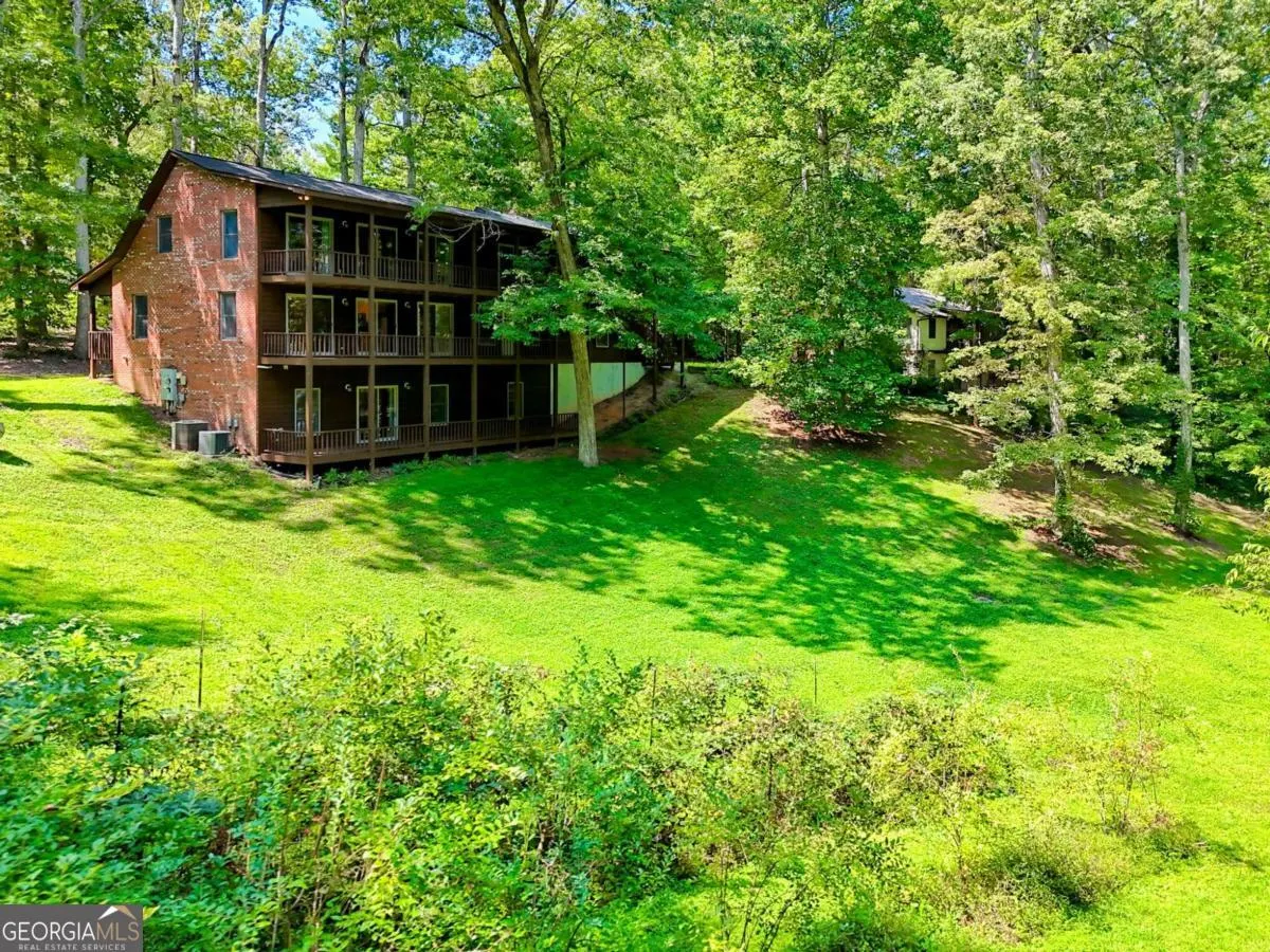 2204 Cedar Cliff Road