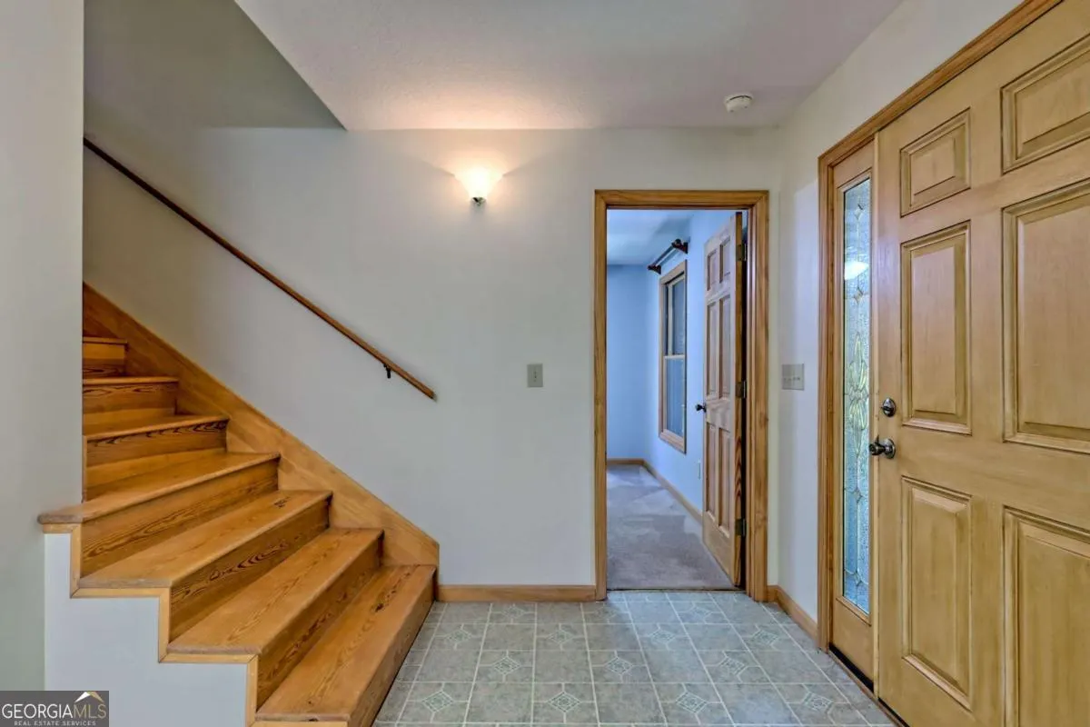 2204 Cedar Cliff Road